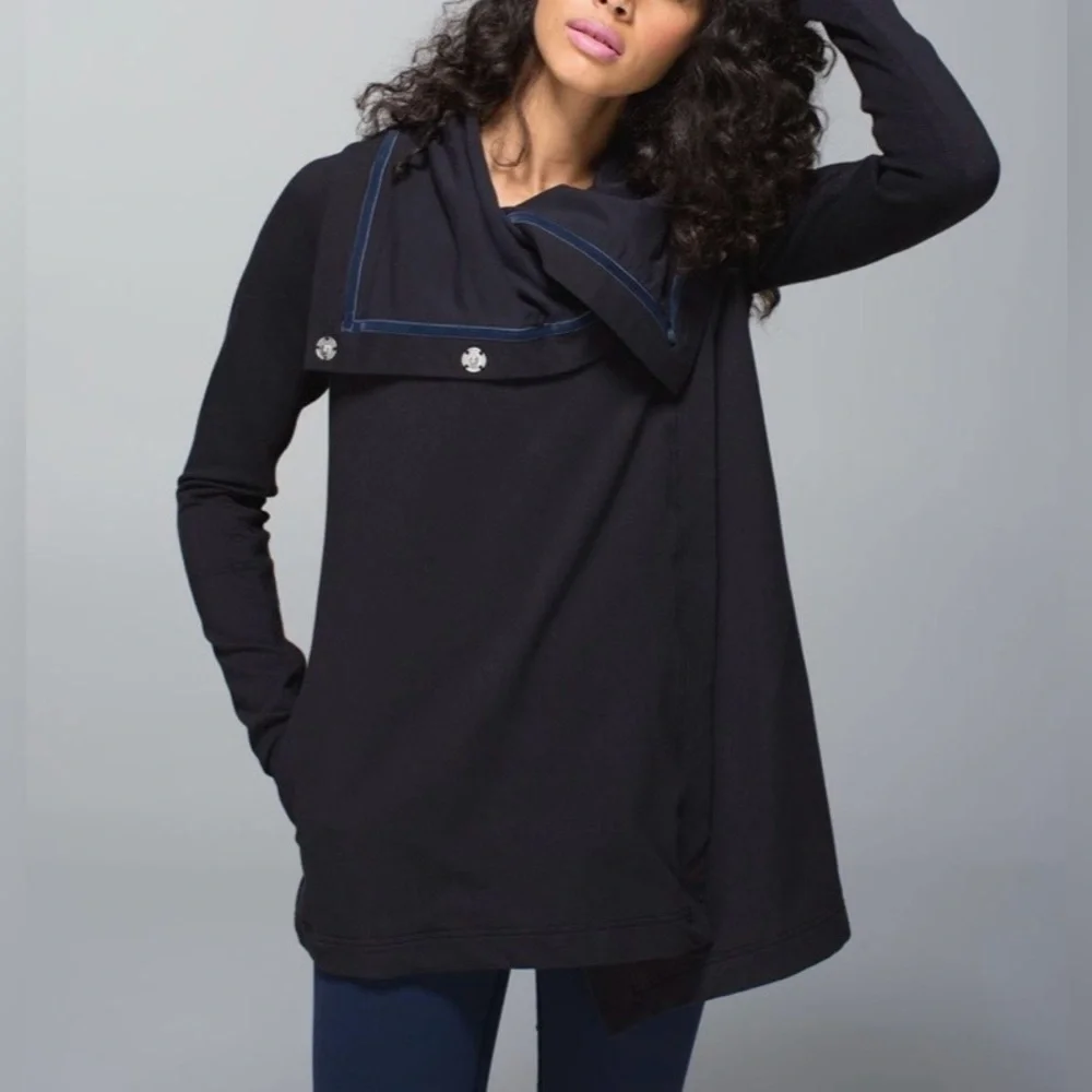 2014 Lululemon Savasana Wrap Jacket Coat Black Size 8 Rare Edition